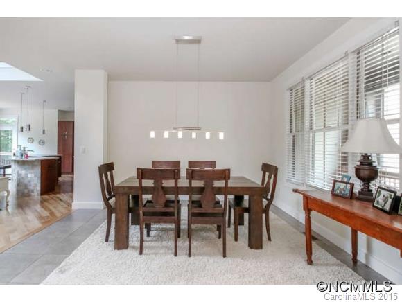 Oak Hollow - Residential