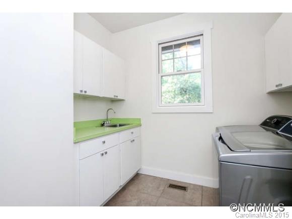 Oak Hollow - Residential