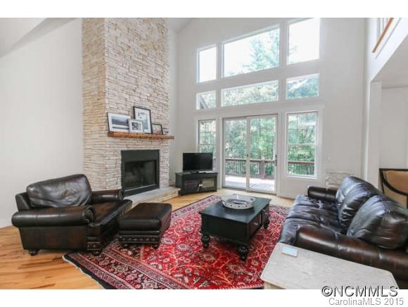 Oak Hollow - Residential