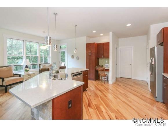 Oak Hollow - Residential