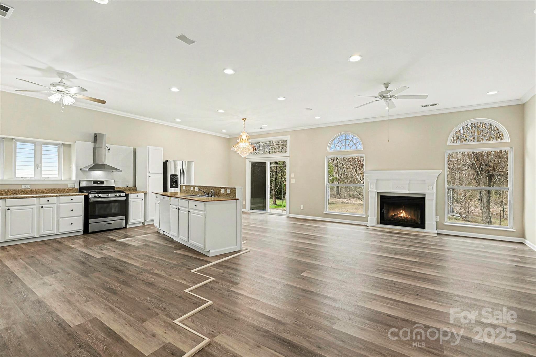 12145 Landing Green Drive