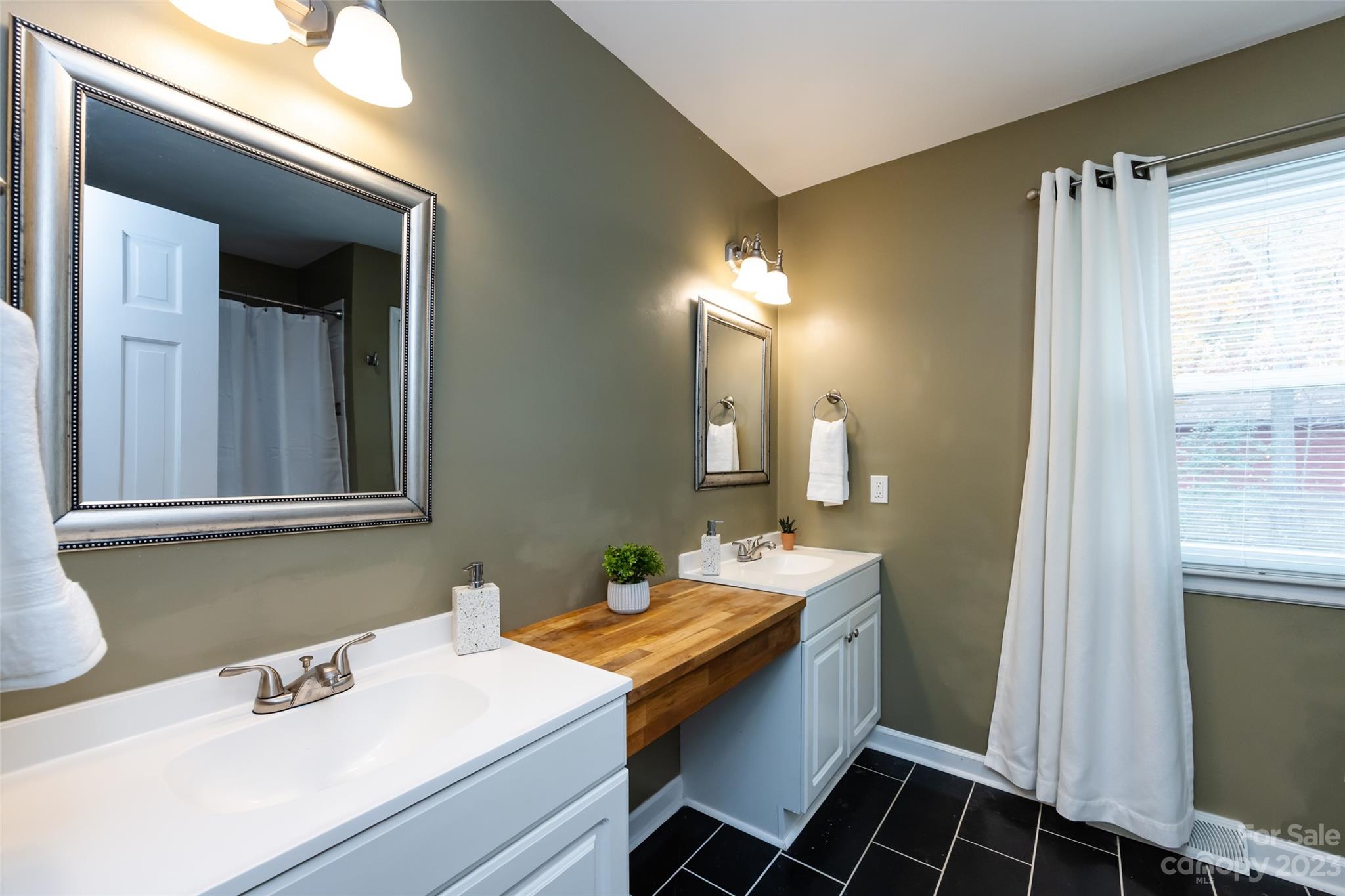 Shamrock Hills - Residential