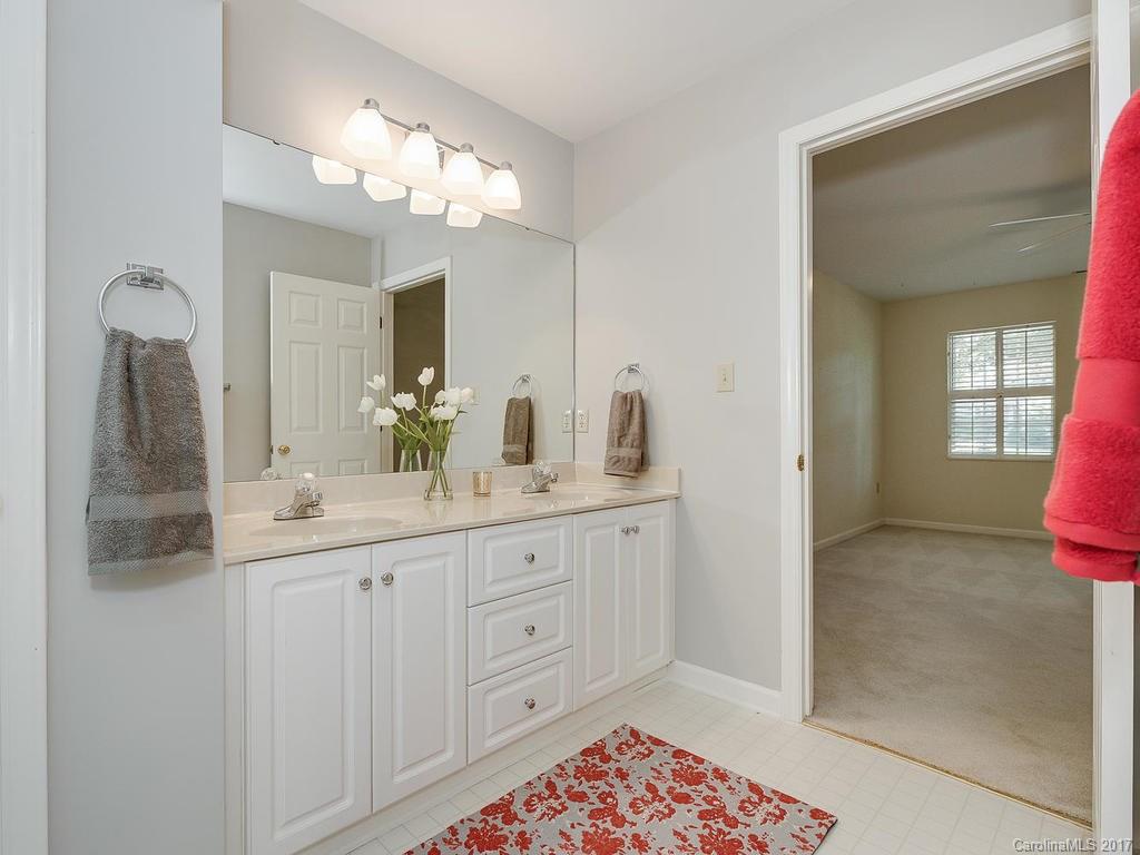 Hampton Oaks - Residential