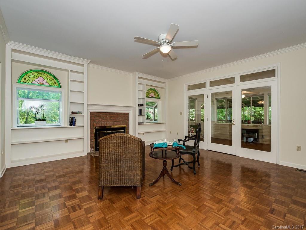 Hampton Oaks - Residential