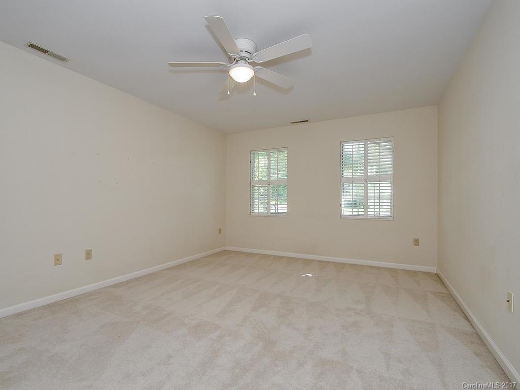 Hampton Oaks - Residential