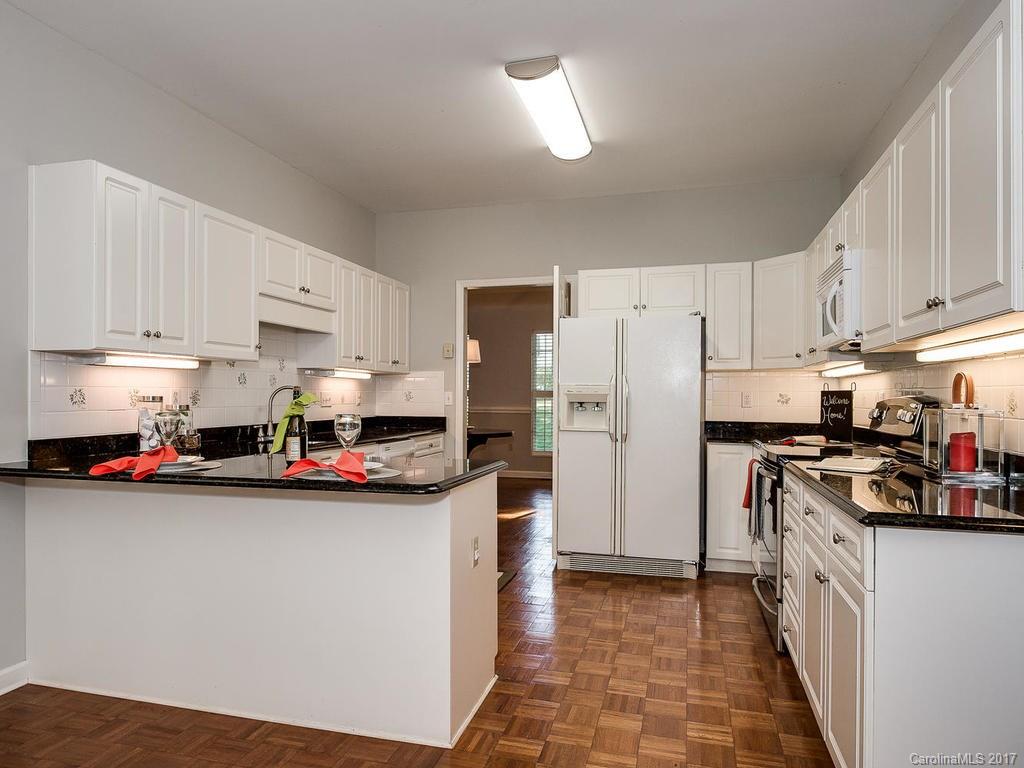 Hampton Oaks - Residential