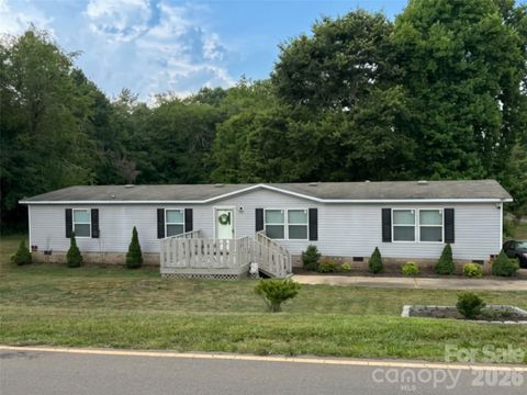 Photo of 2246 Emerald Mine Road, Shelby, NC 28152 (MLS # 4400942)
