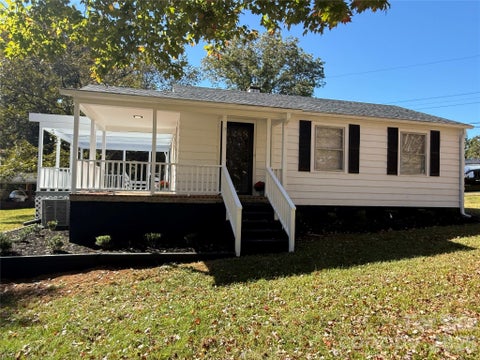 Photo of 145 34th Street, Hickory, NC 28601 (MLS # 4438581)
