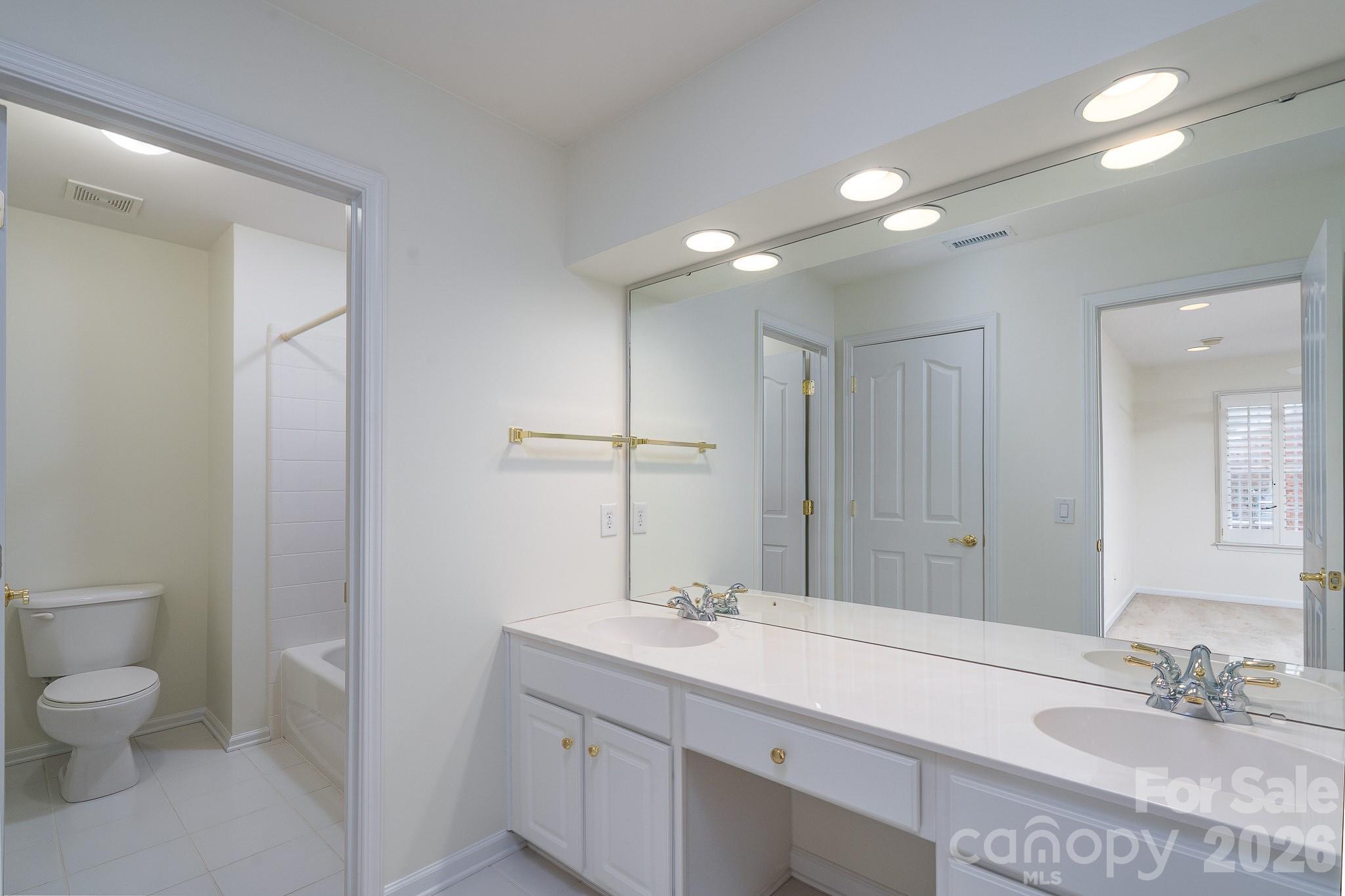 Ivy Ridge At Ballantyne - Residential