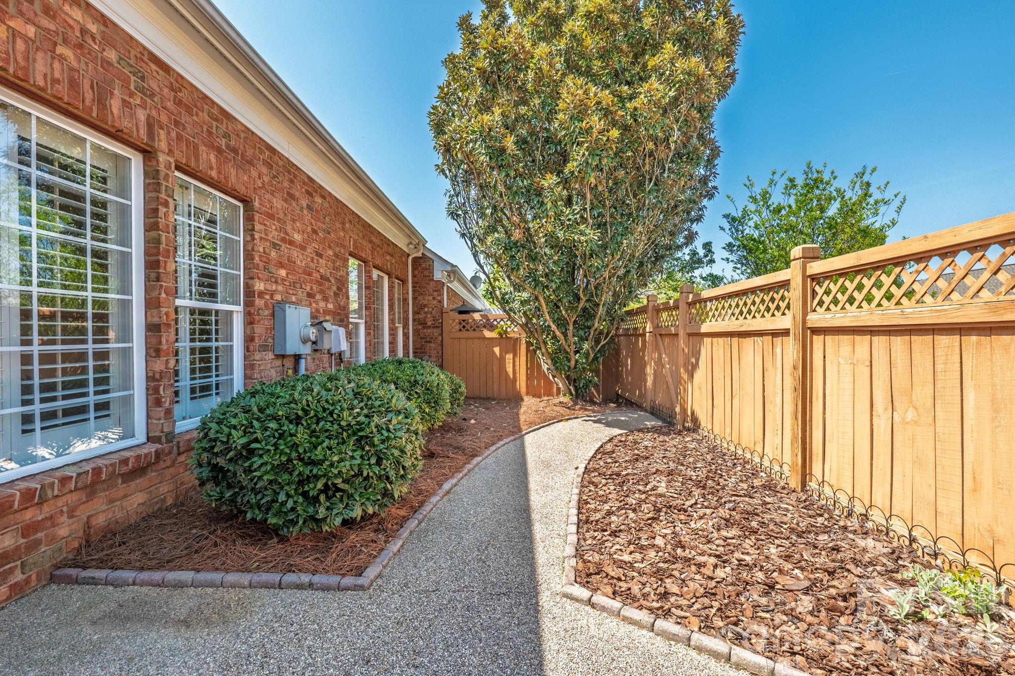 Ivy Ridge At Ballantyne - Residential