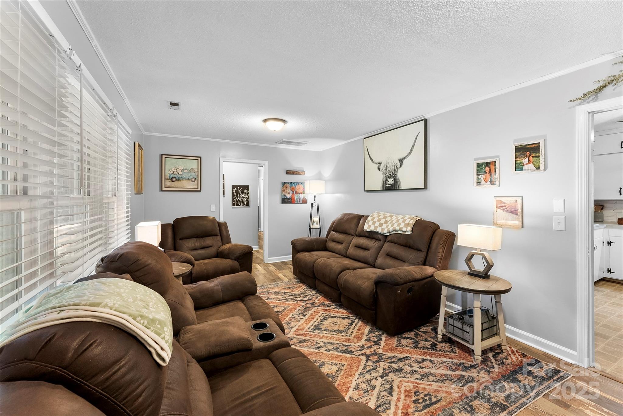 301 Oak Avenue
