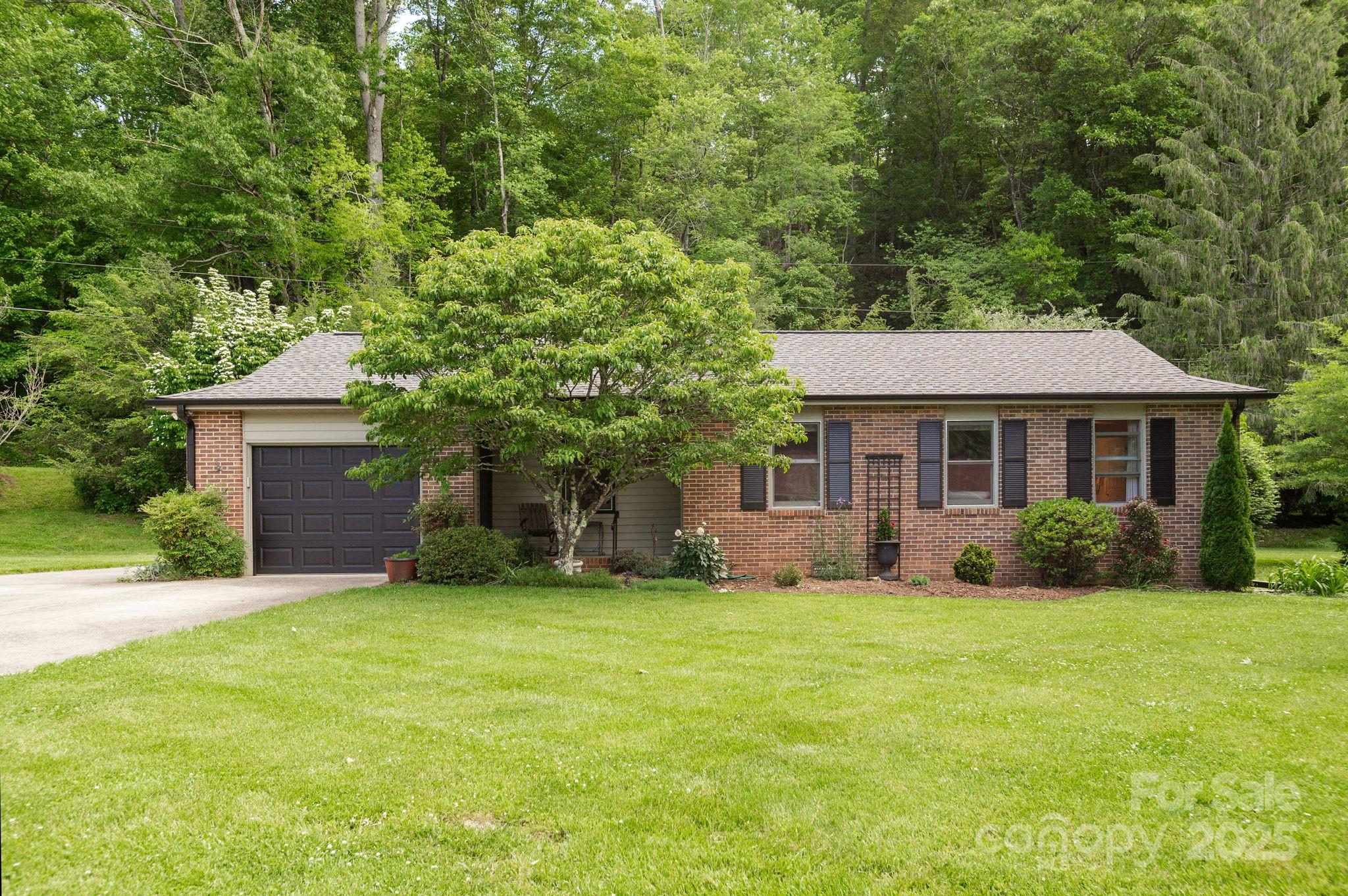 118 Resada Drive
