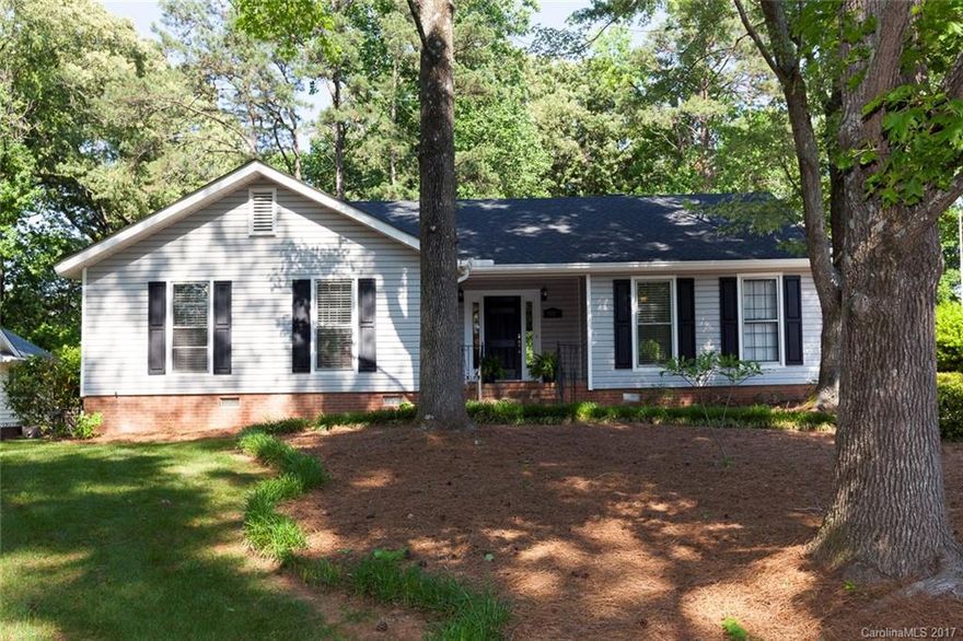 Must see this home on quiet cul de sac in desirable Sardis Oaks on a third of an acre.  A lot of amazing improvements have been made in the last few years.  New hardwoods throughout (March 2014), gorgeous master bathroom remodeled and guest bathroom remodeled (2016), fence (2014), shed (2015), carpet (2015), built ins in master bedroom (2016), recessed lighting in den (2016), roof (2016), and exterior gutters on the front (2016). Near Sardis Forest swim club.