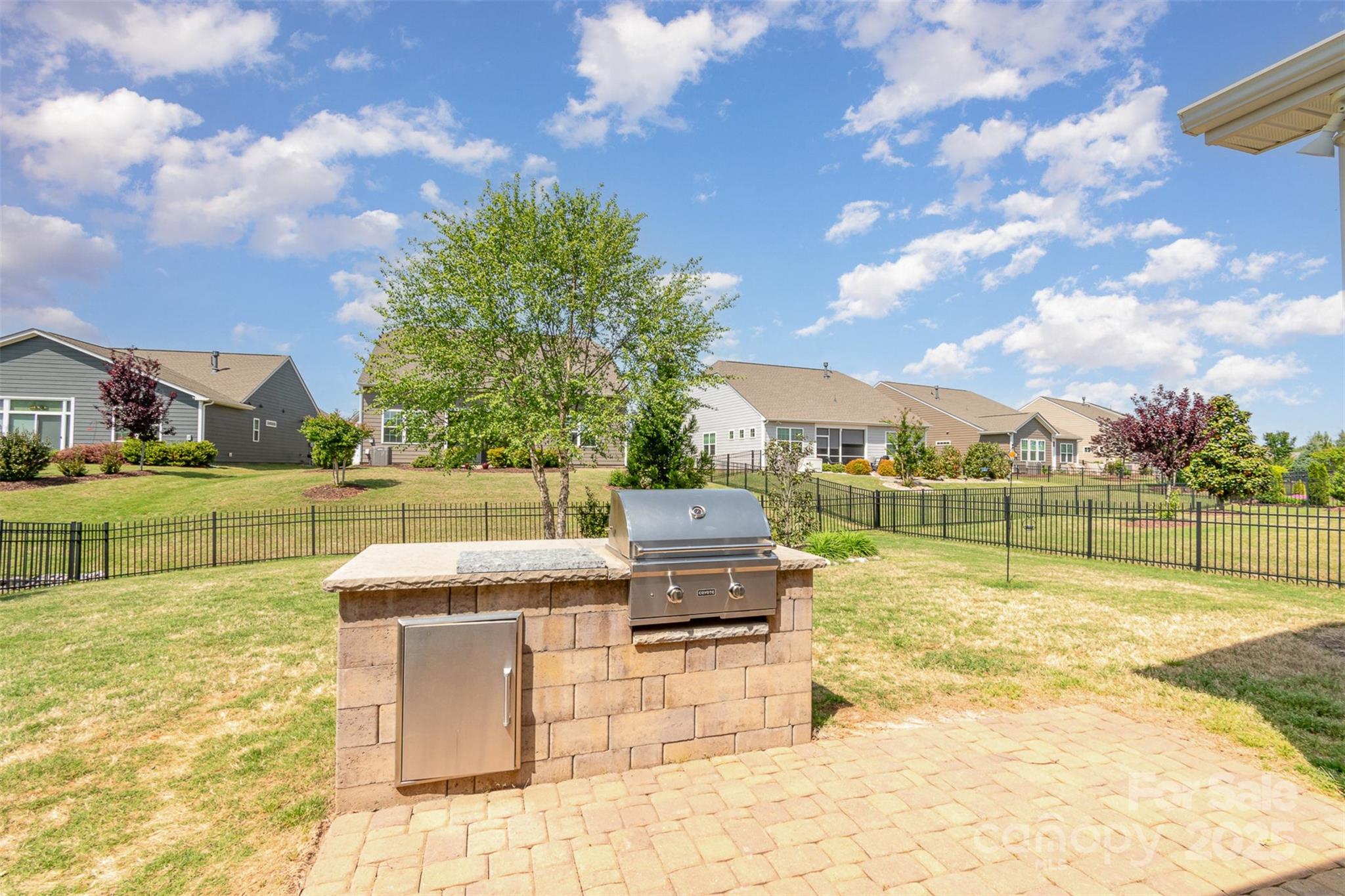 Tree Tops - Residential