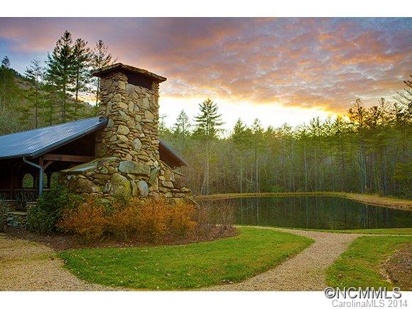 Round Mountain Falls - Land