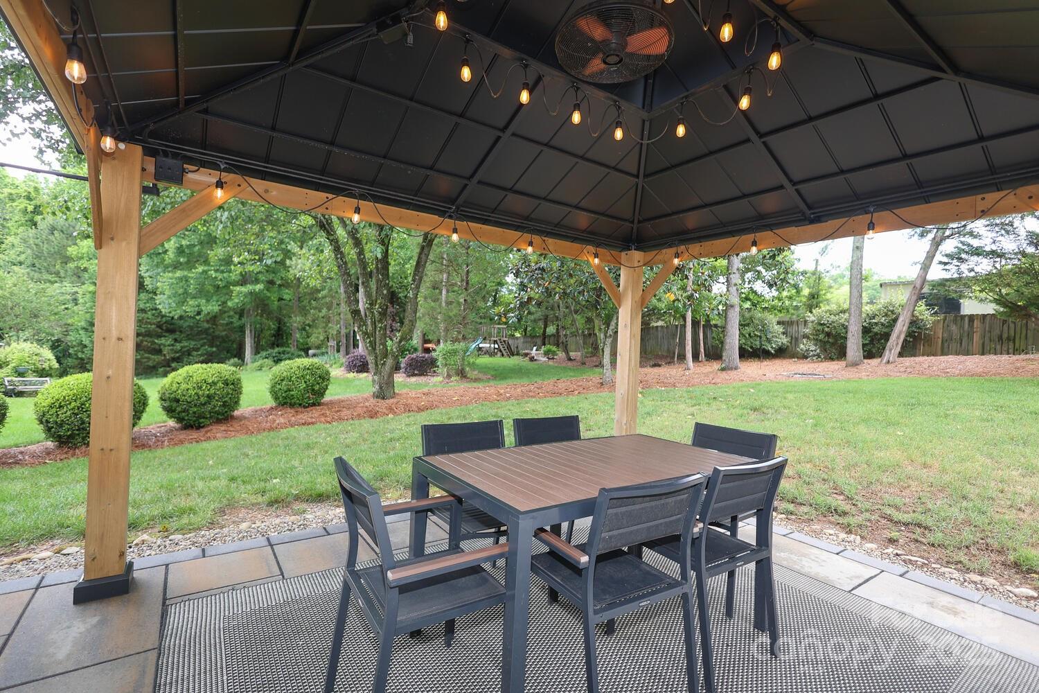 Knightsbridge - Residential