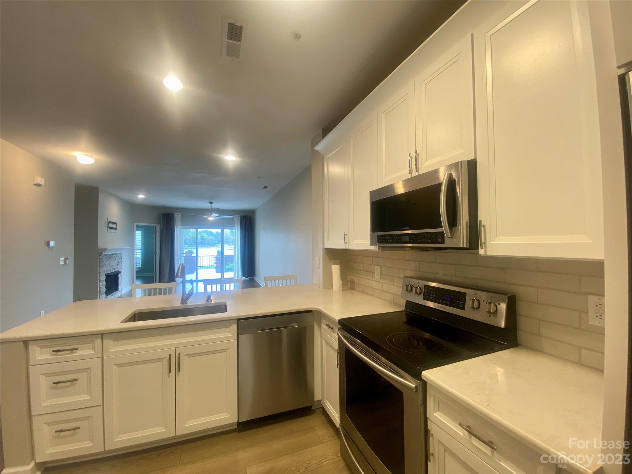 Spinnaker Point - Residential Lease