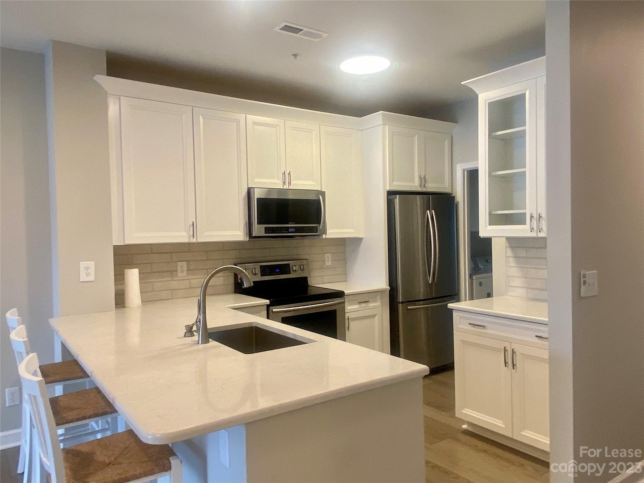 Spinnaker Point - Residential Lease