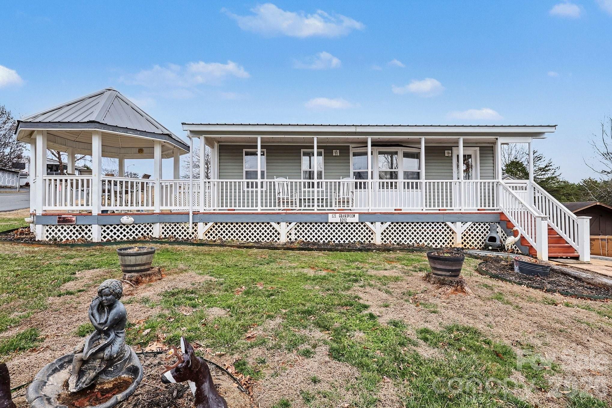 121 Grand View Drive 202/202A