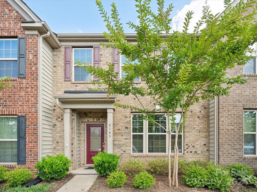 Stunning, like-new townhome in a highly desirable area of Indian Land! This low maintenance home offers an open floorplan, lots of storage, and a back yard for outdoor entertainment. This hard to find unit will go fast, so make sure to come see it today!
