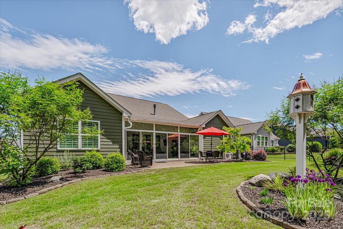 Tree Tops - Residential