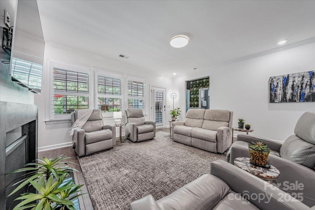 Tree Tops - Residential