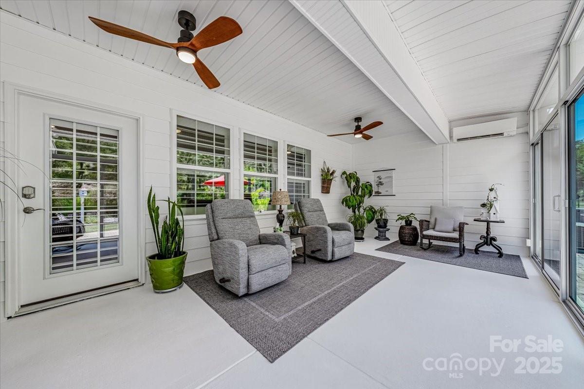 Tree Tops - Residential