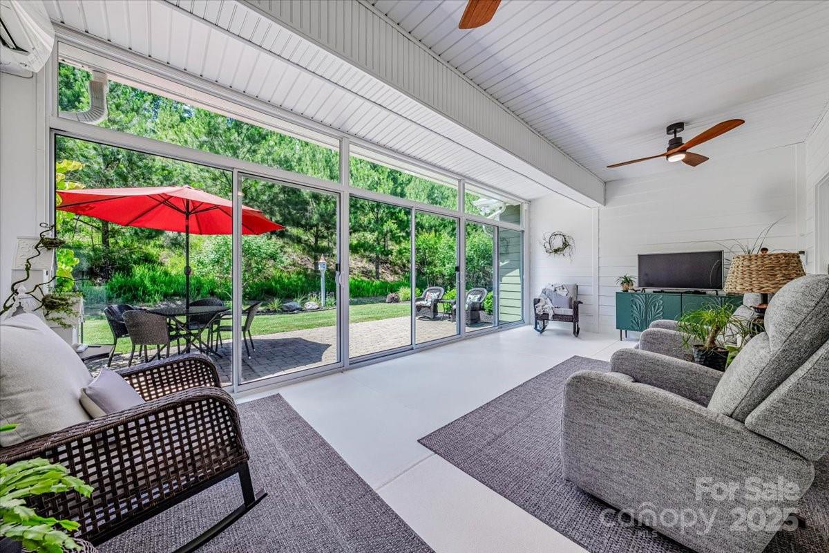 Tree Tops - Residential