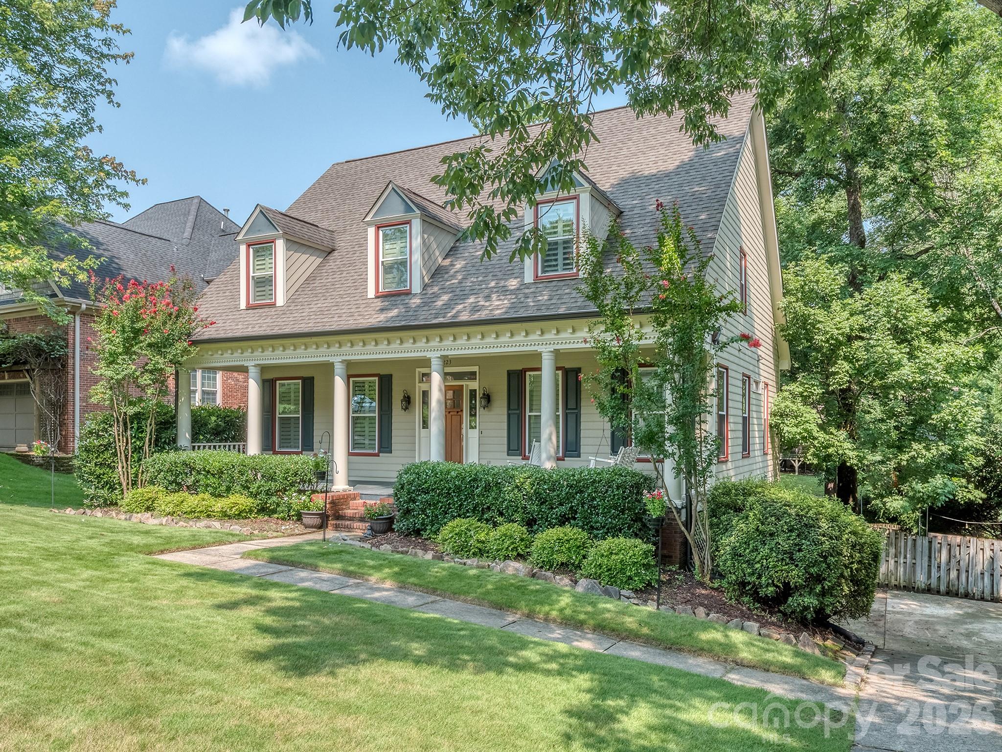 223 N Brackenbury Lane