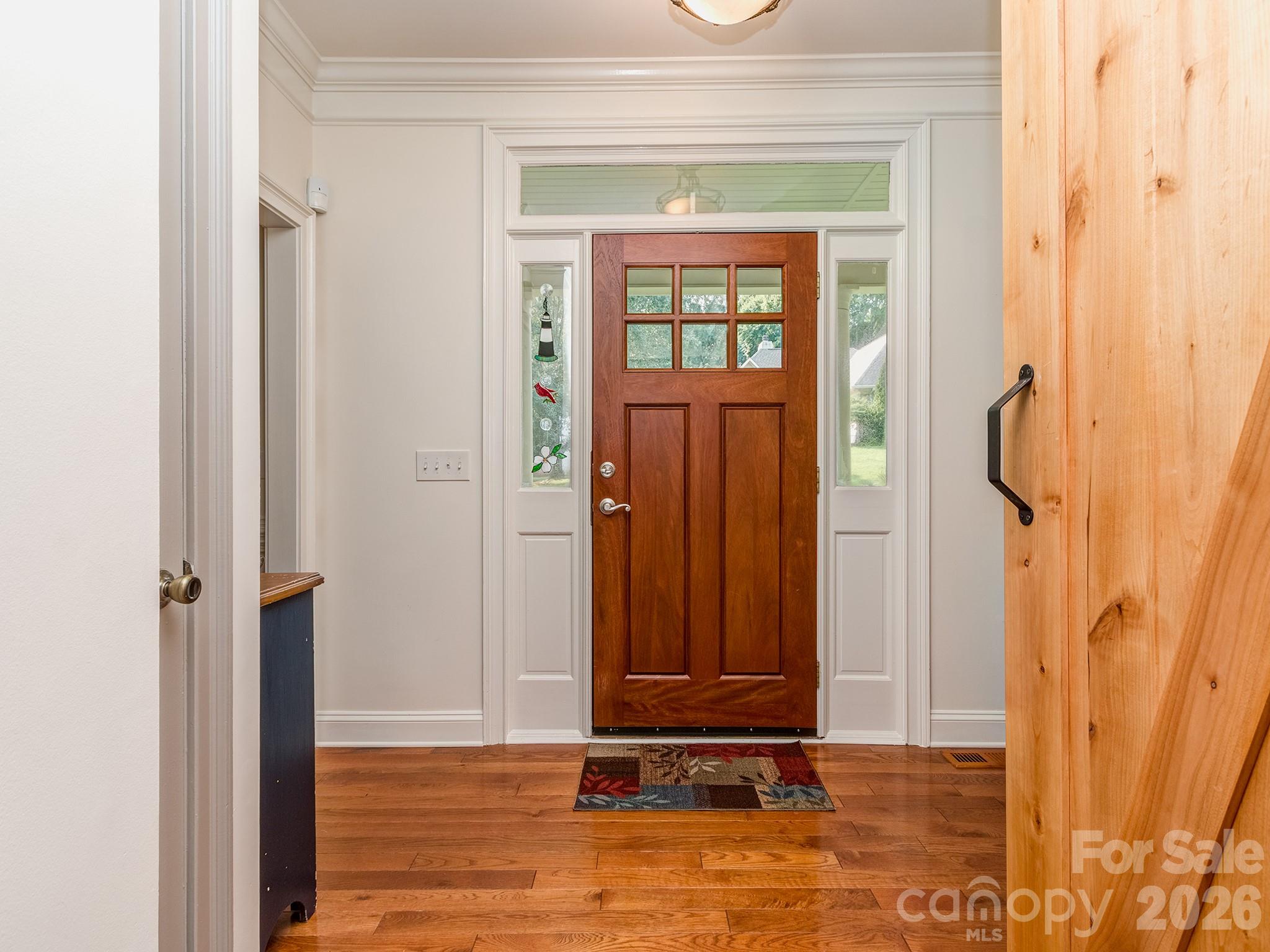 223 N Brackenbury Lane