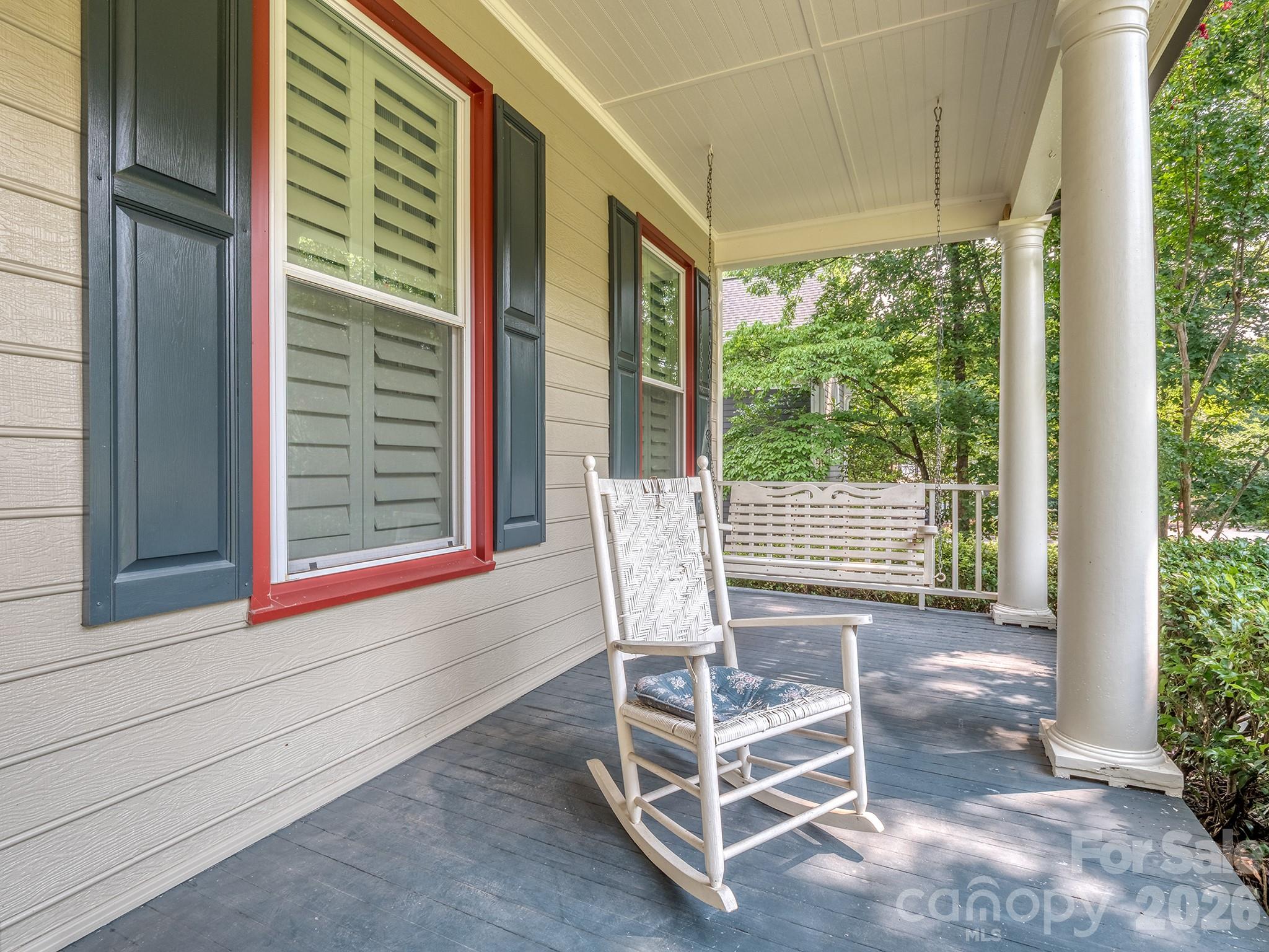 223 N Brackenbury Lane