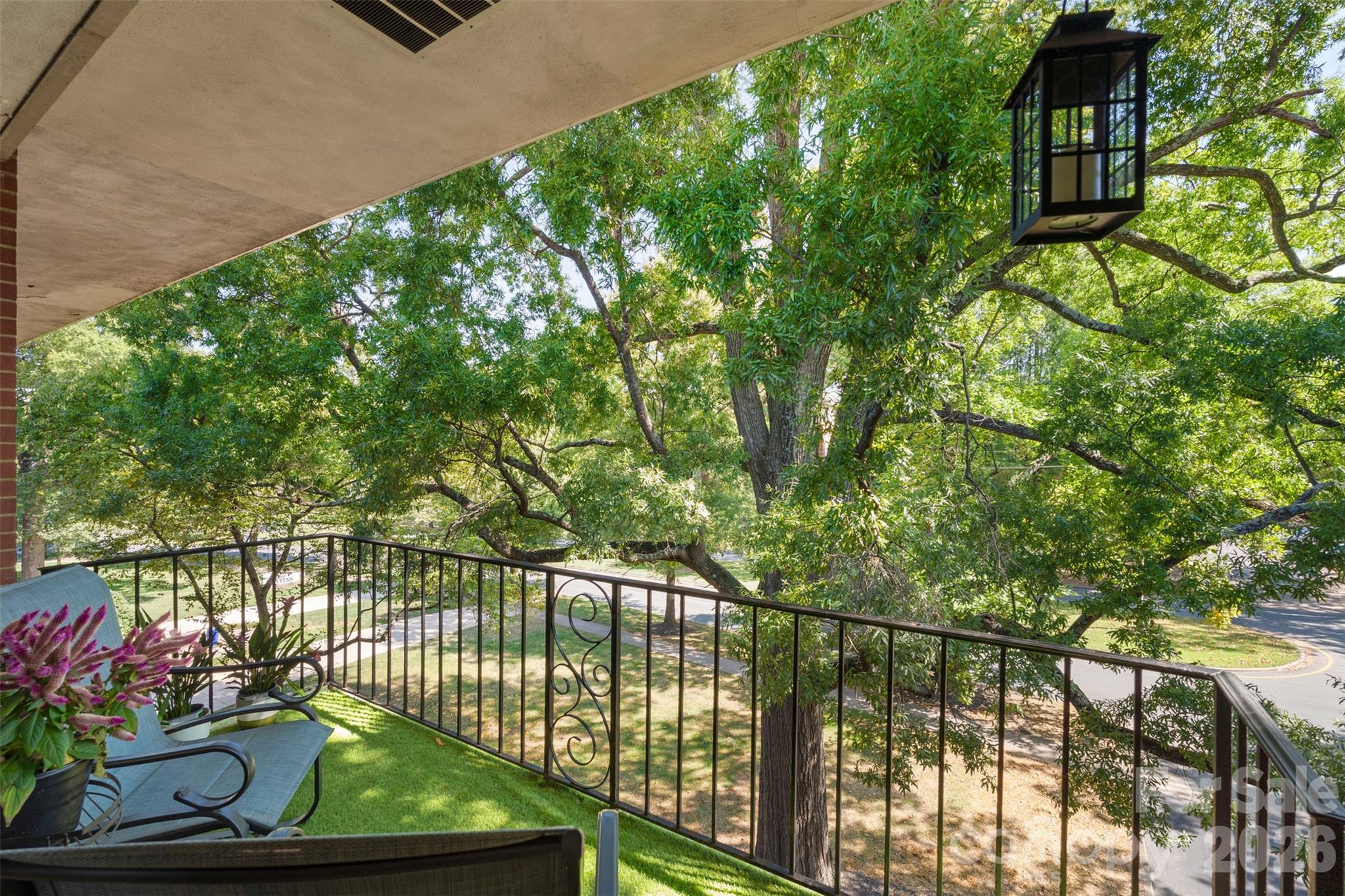 Queens Towers - Residential