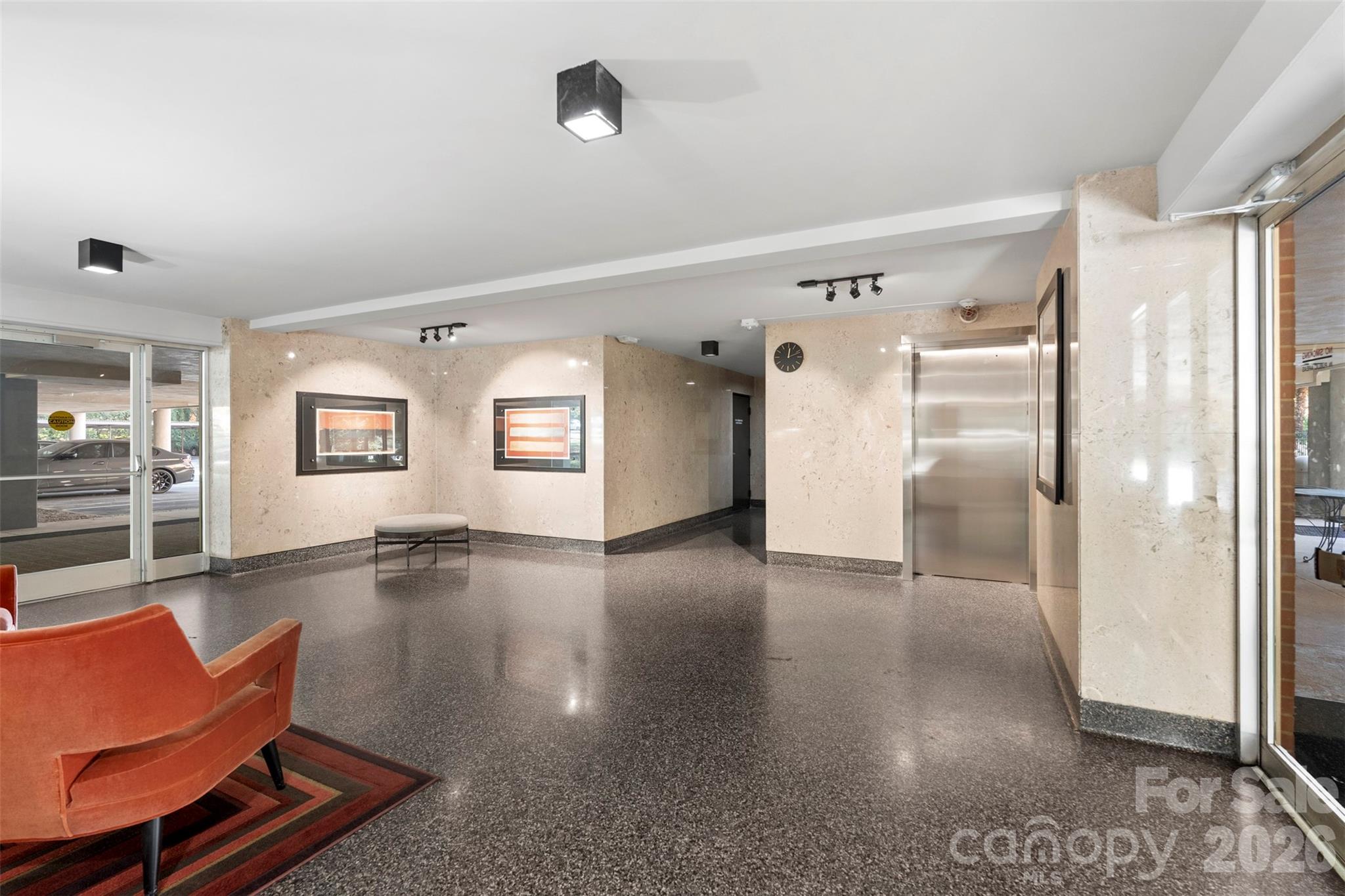 Queens Towers - Residential