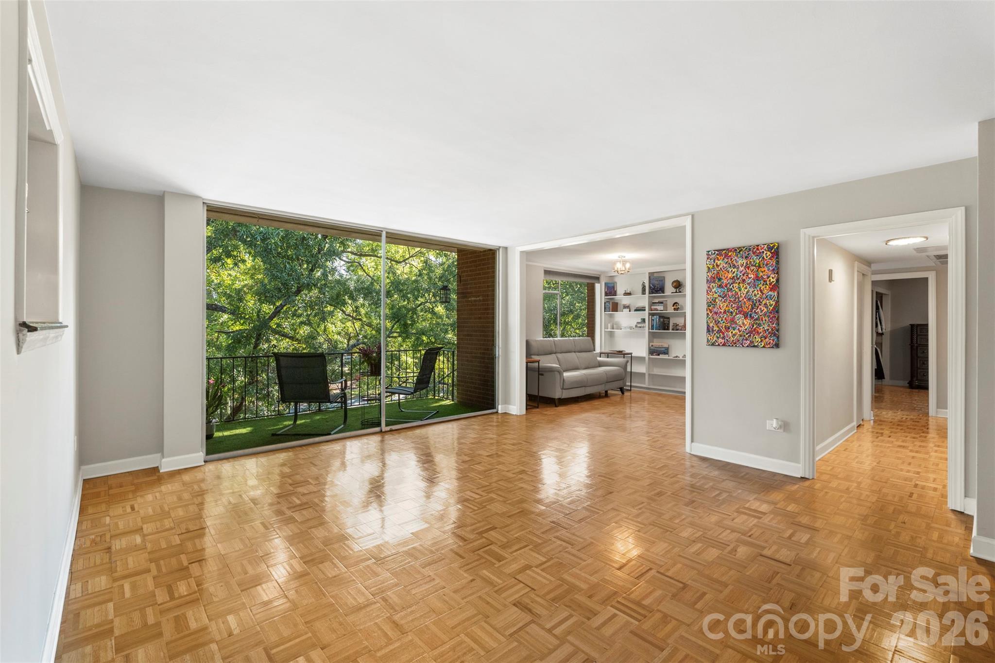 Queens Towers - Residential