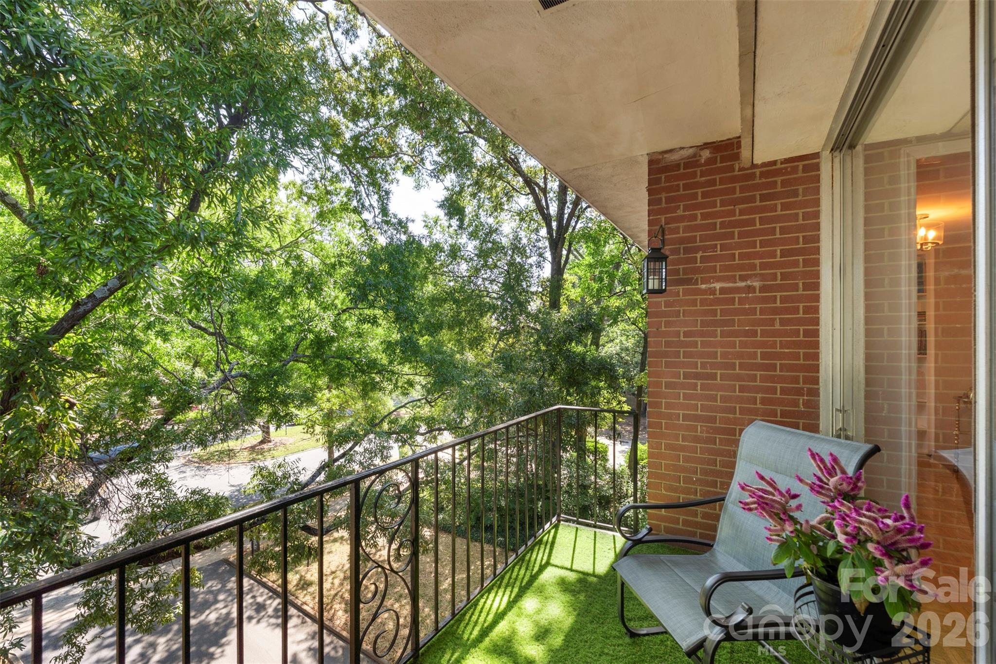 Queens Towers - Residential