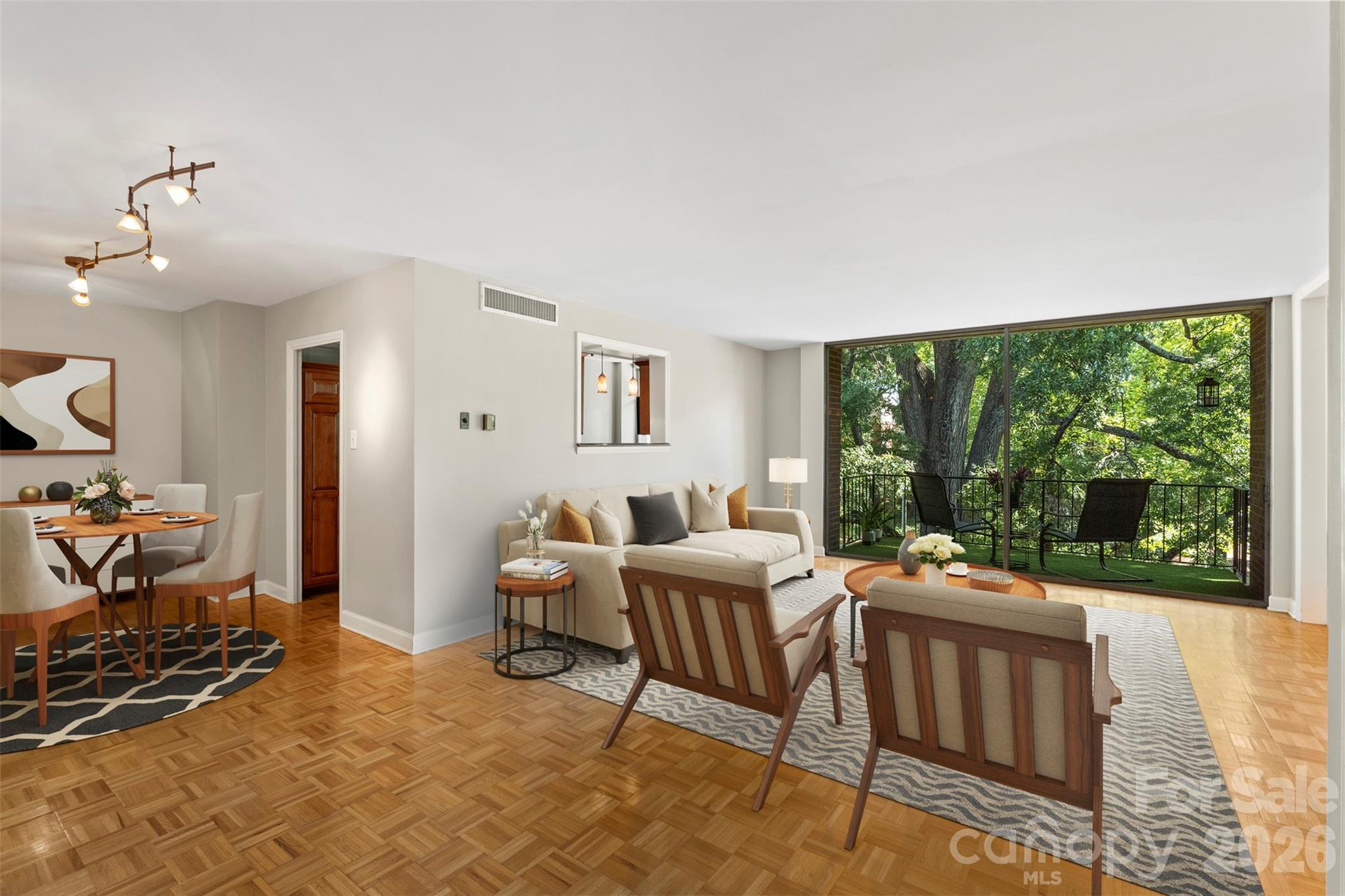 Queens Towers - Residential