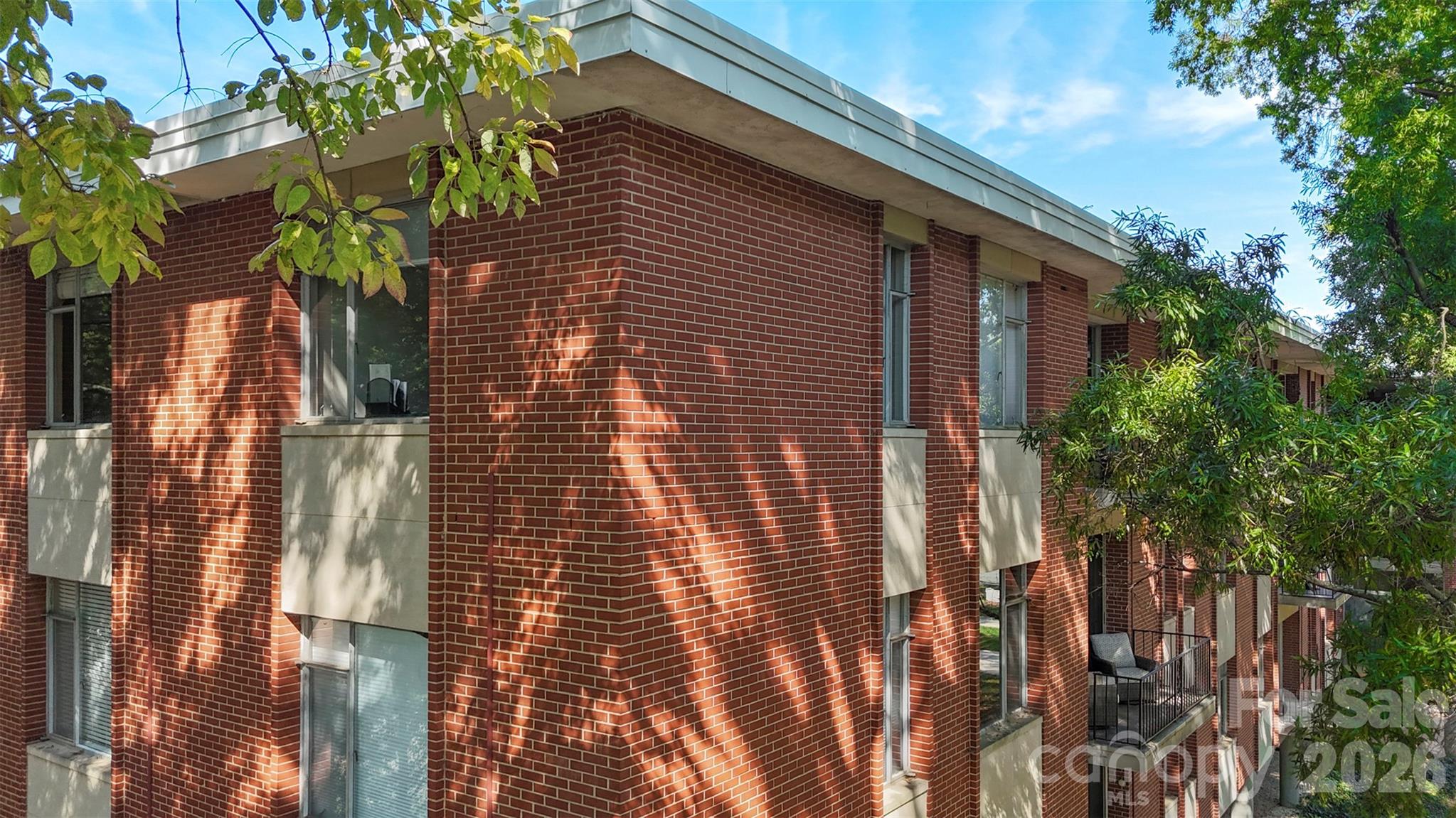 Queens Towers - Residential