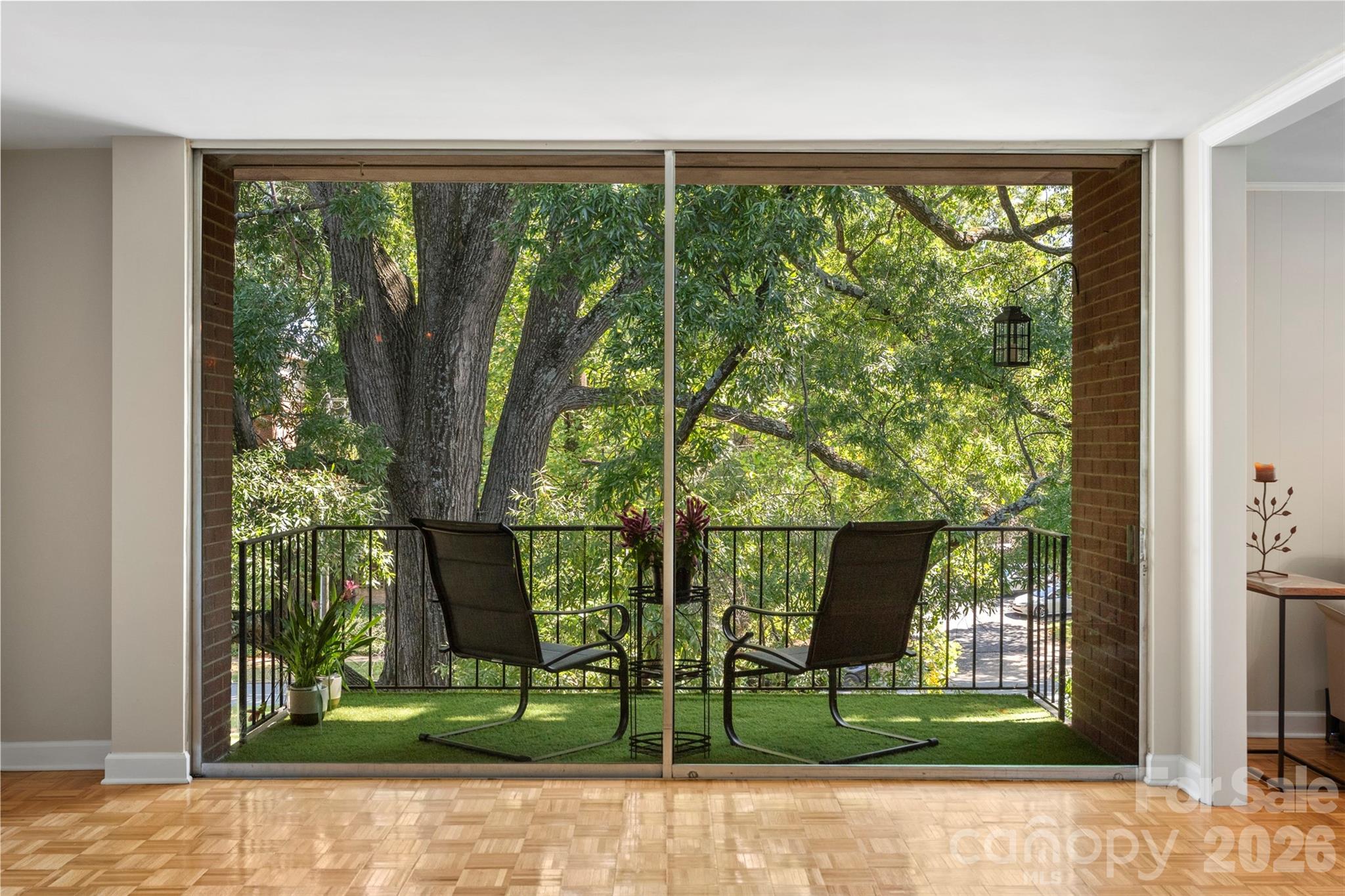 Queens Towers - Residential