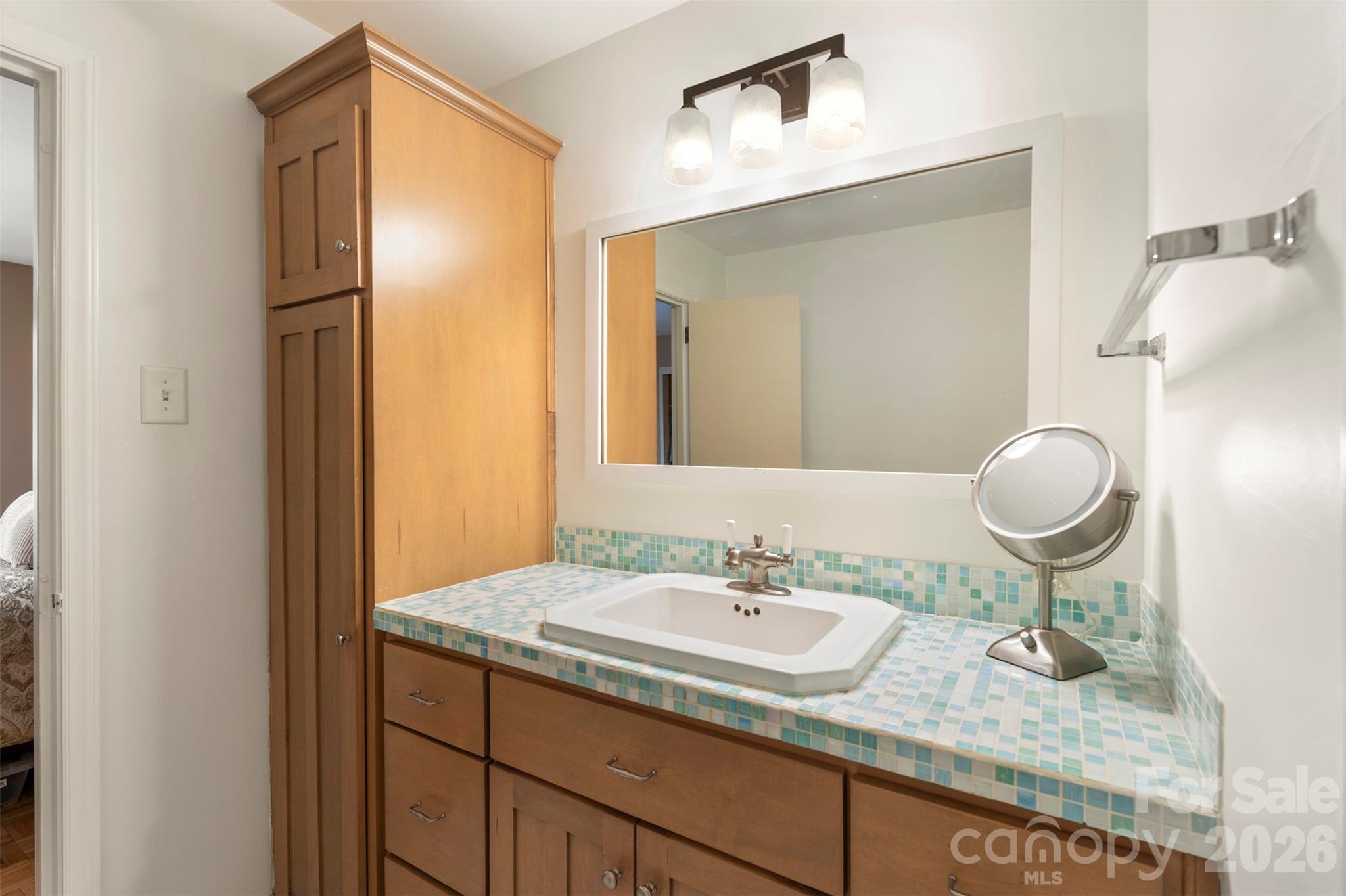 Queens Towers - Residential