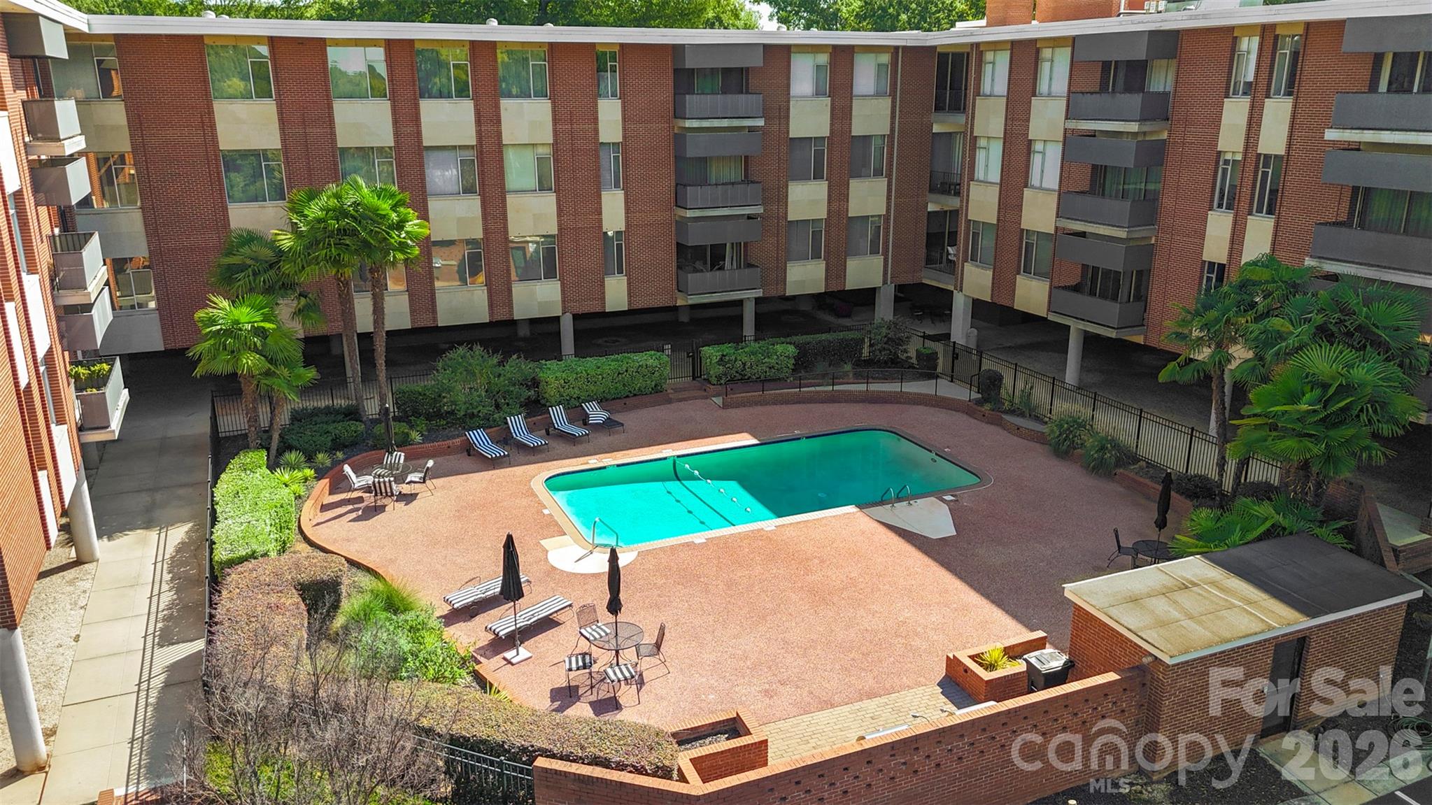 Queens Towers - Residential