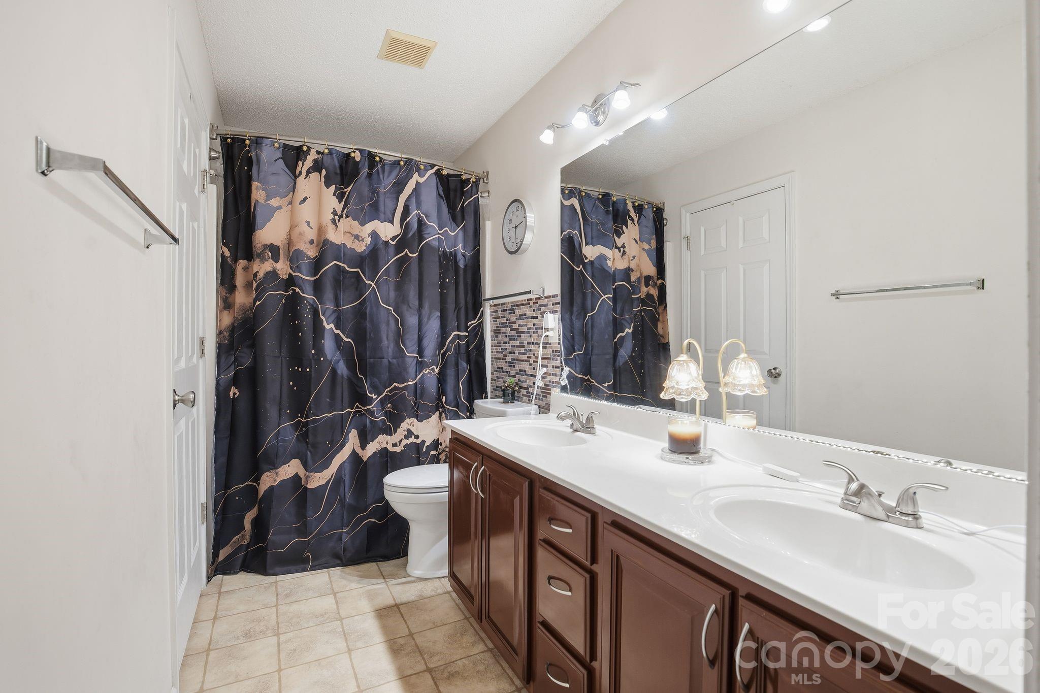 Holly Ridge - Residential