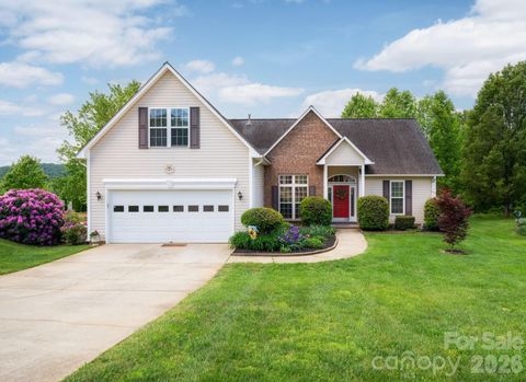 102 W Farm Creek Drive Asheville NC 28806