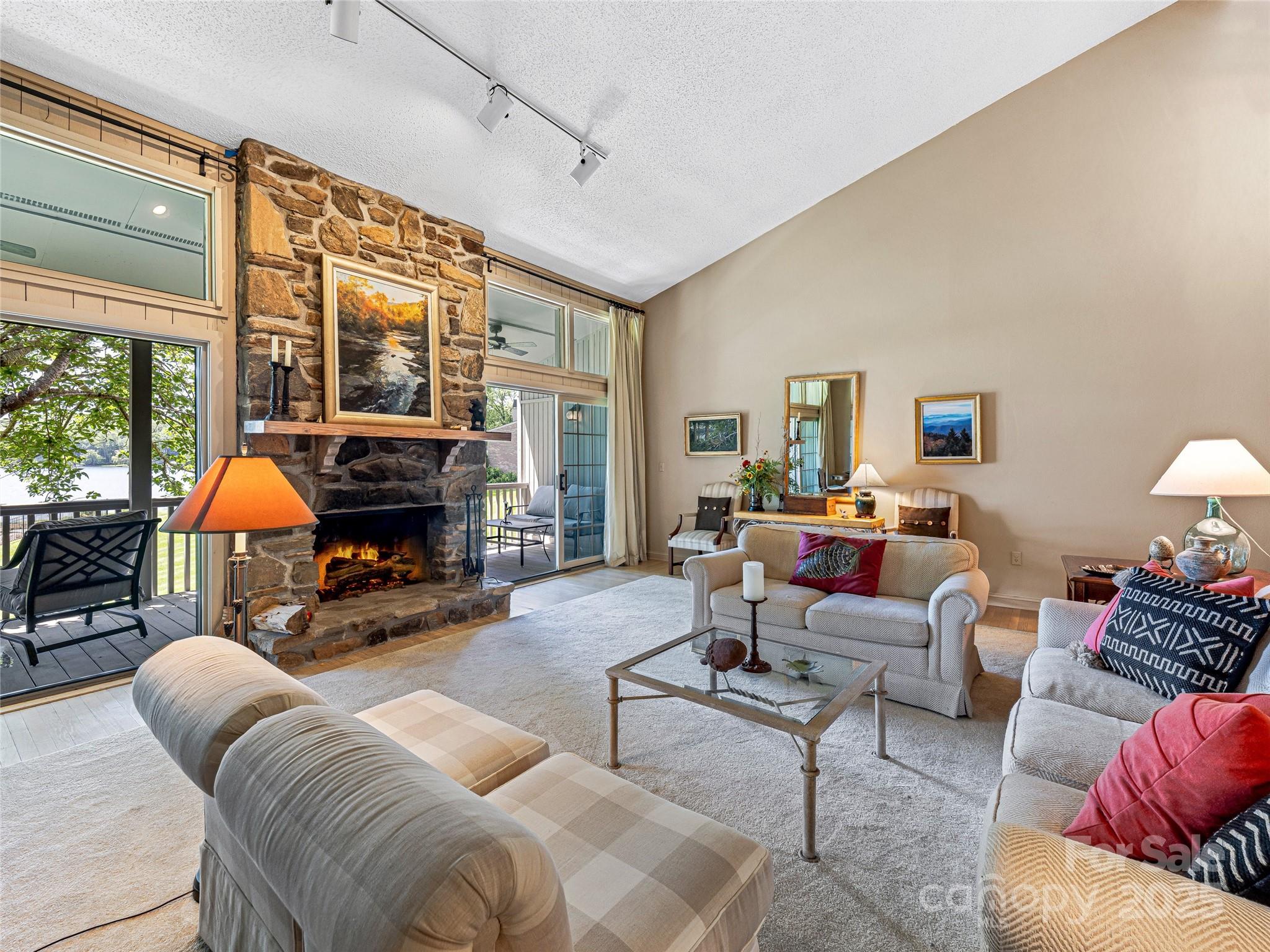 24 E Toxaway Shores Road 20