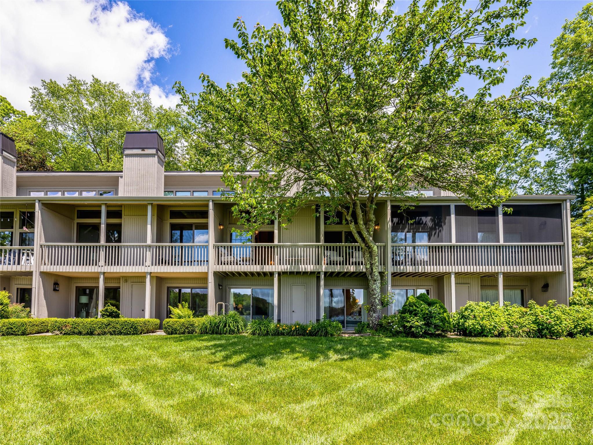 24 E Toxaway Shores Road 20