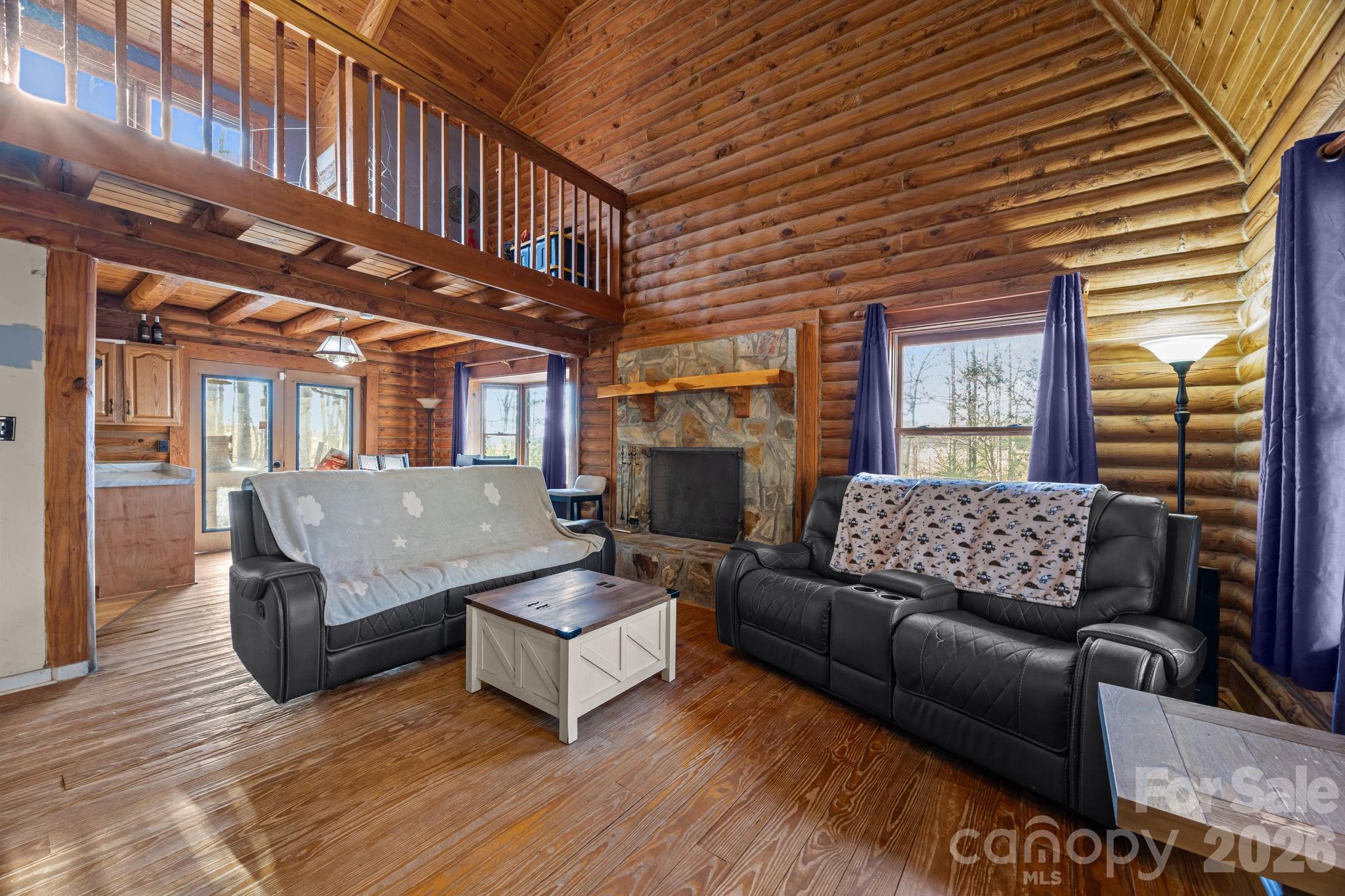 Joannas Lake - Residential