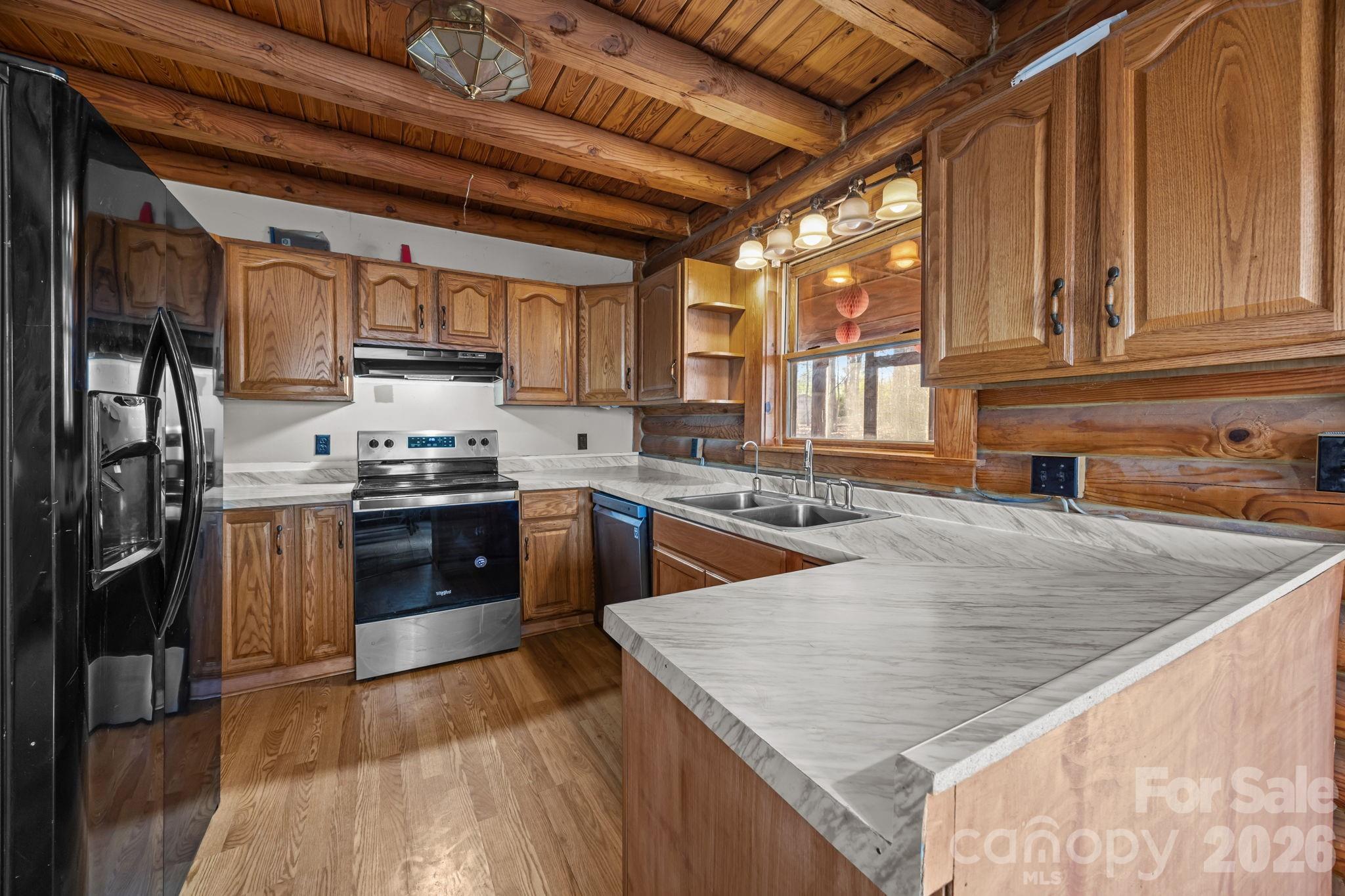 Joannas Lake - Residential