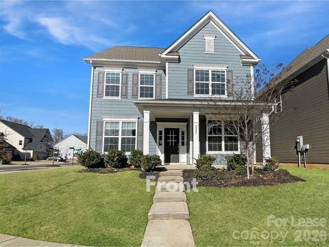 Photo of 8227 Cornhill Avenue, Charlotte, NC 28277 (MLS # 4358160)