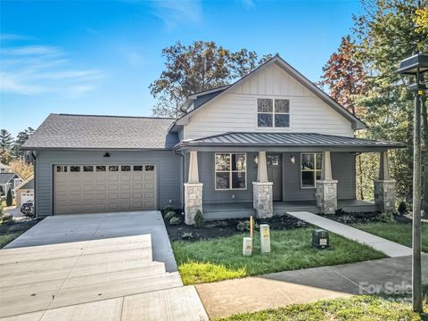 Photo of 218 Cadence Circle, Brevard, NC 28712 (MLS # 4313186)