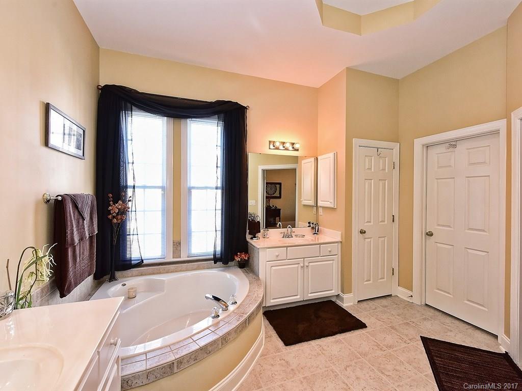 Essex Fells - Residential