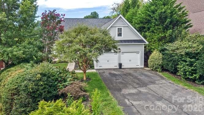 634 Vista Falls Road